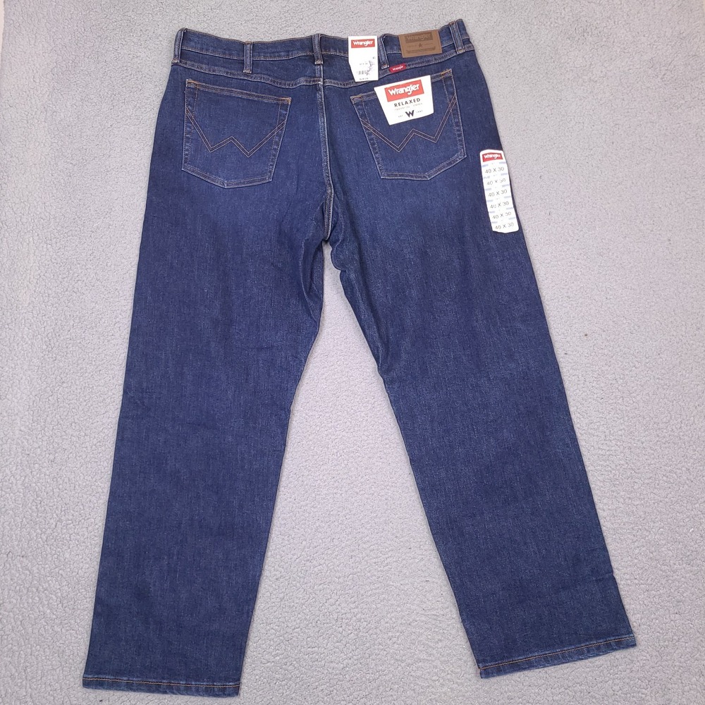Wrangler Relaxed Fit Jeans Mens 40x30 Blue Straight Leg Stretch NEW WITH TAGS